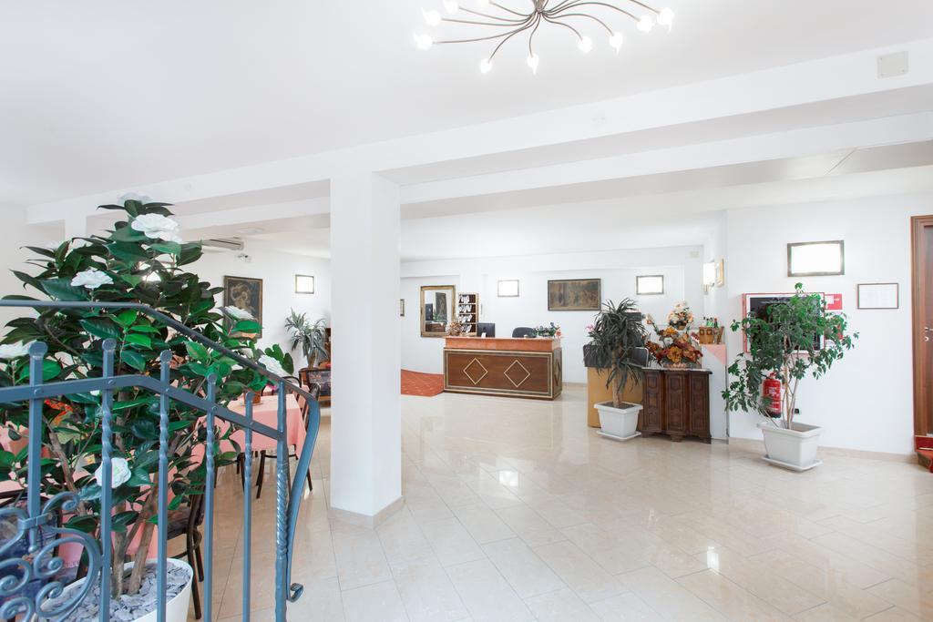 Hotel Residence Des Bains Cesena Bagian luar foto