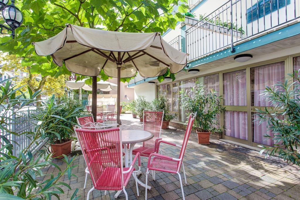 Hotel Residence Des Bains Cesena Bagian luar foto