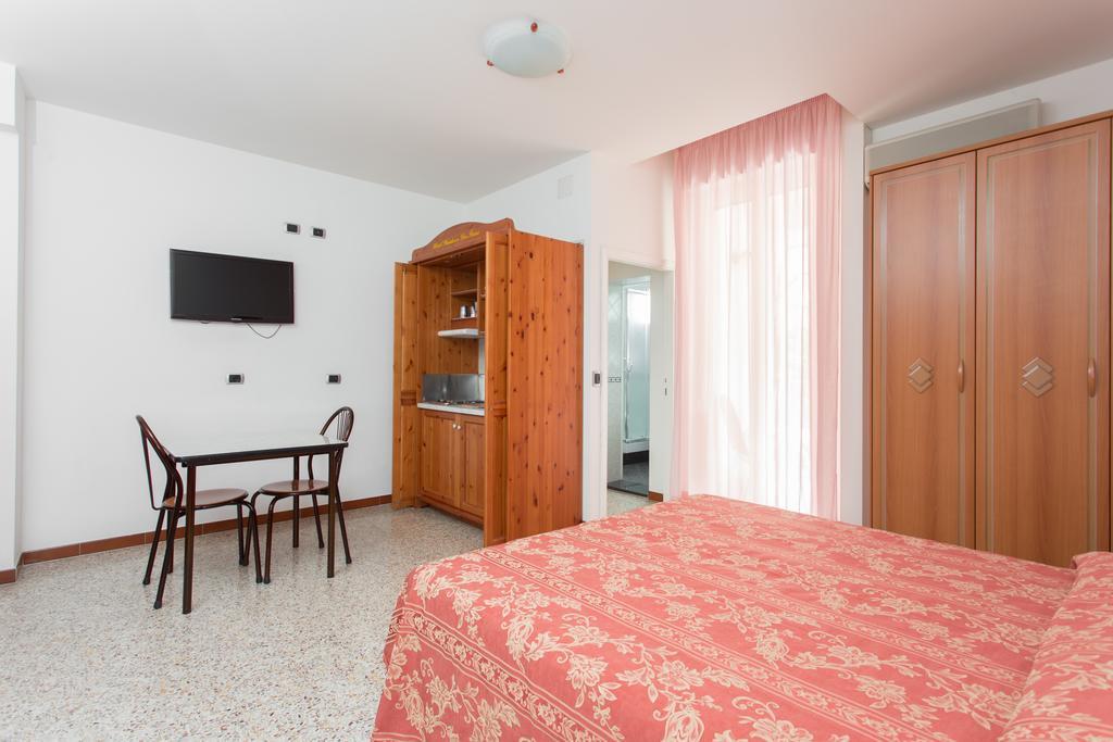 Hotel Residence Des Bains Cesena Ruang foto